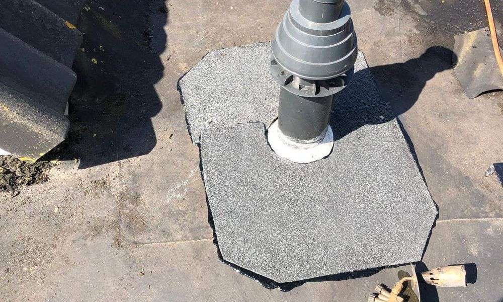 Achterhalen van daklekkage op plat dak